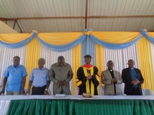 graduation-officials