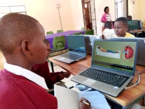 student in Tanzania loves online hearning